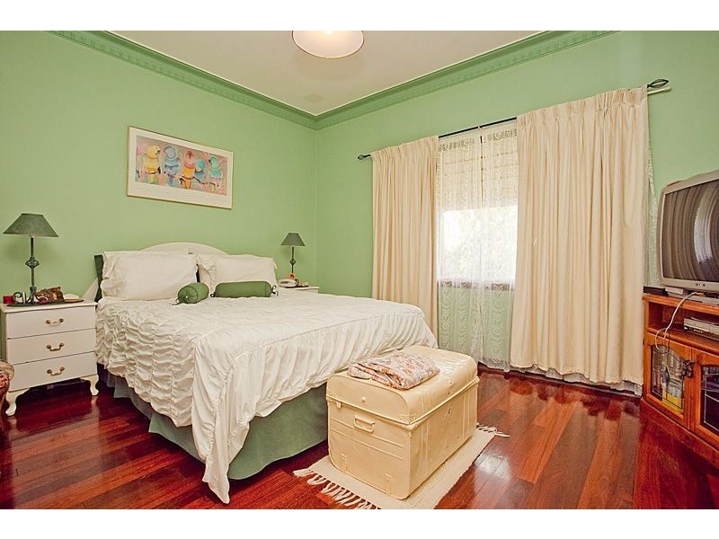 3 Boulder St, Bentley WA 6102