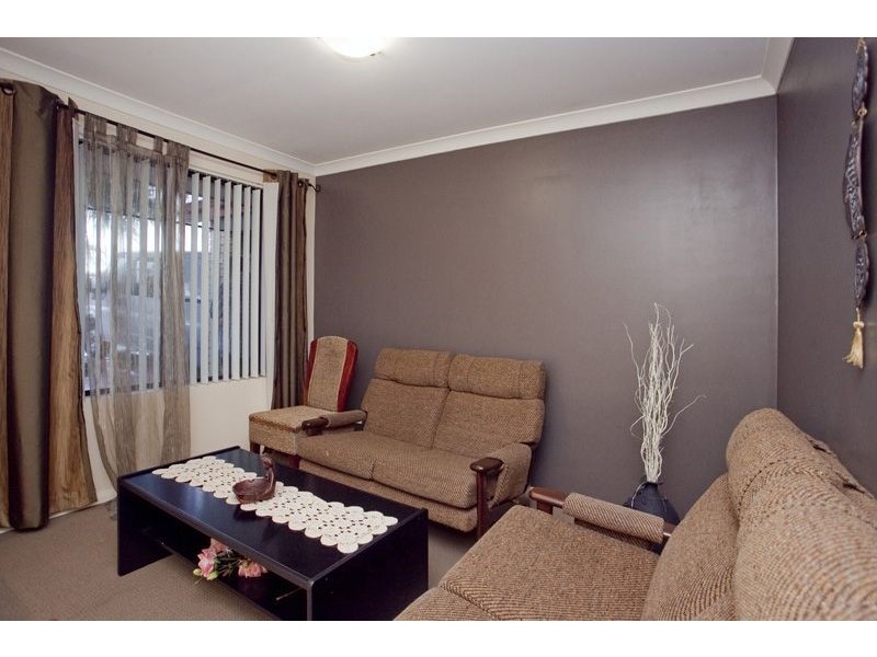 7 Dixon Ave, Kewdale WA 6105