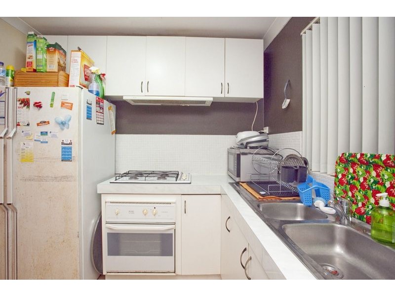 7 Dixon Ave, Kewdale WA 6105