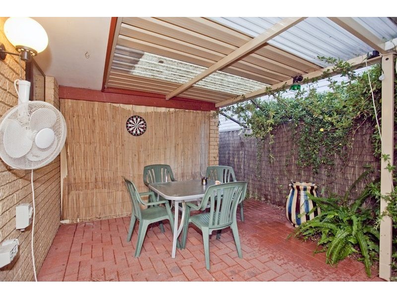 7 Dixon Ave, Kewdale WA 6105