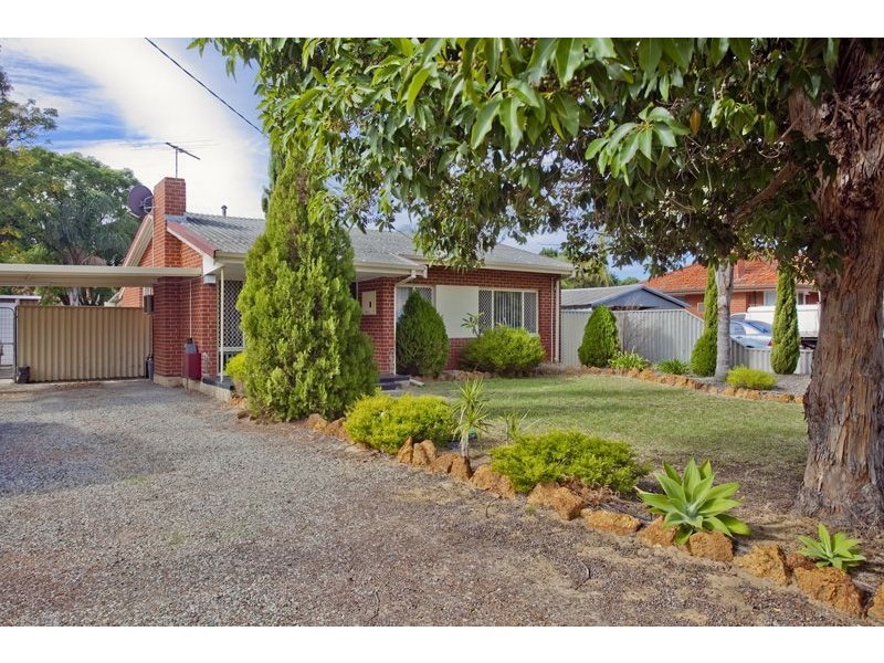 11 Northumberland, Forrestfield WA 6058