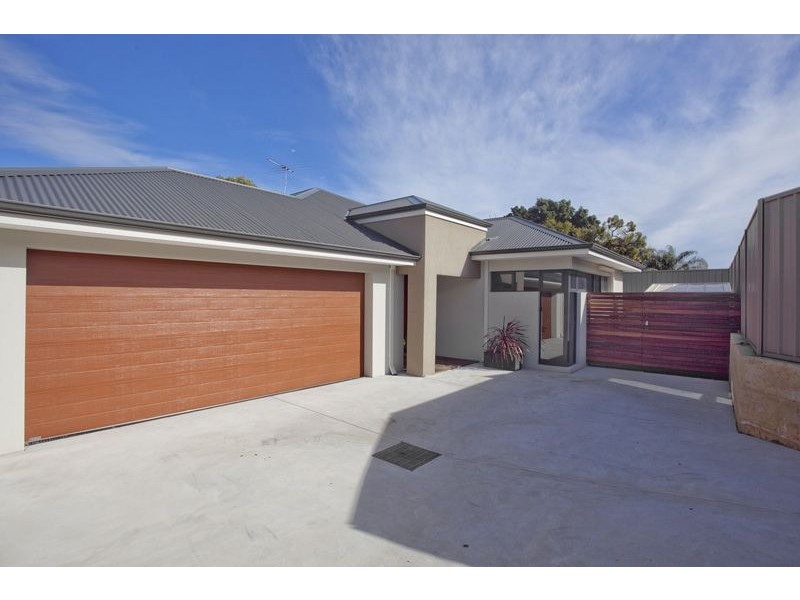 18A Abercorn Road, Forrestfield WA 6058