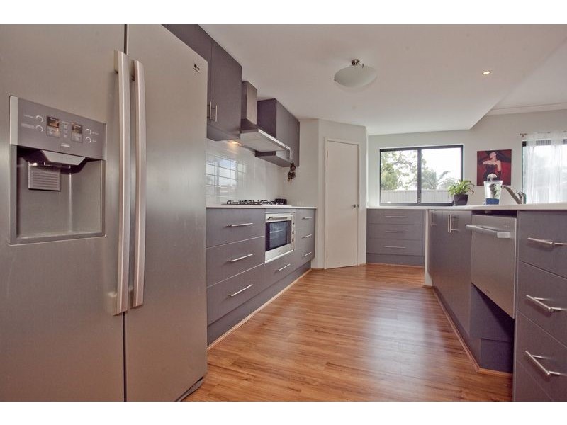 18A Abercorn Road, Forrestfield WA 6058