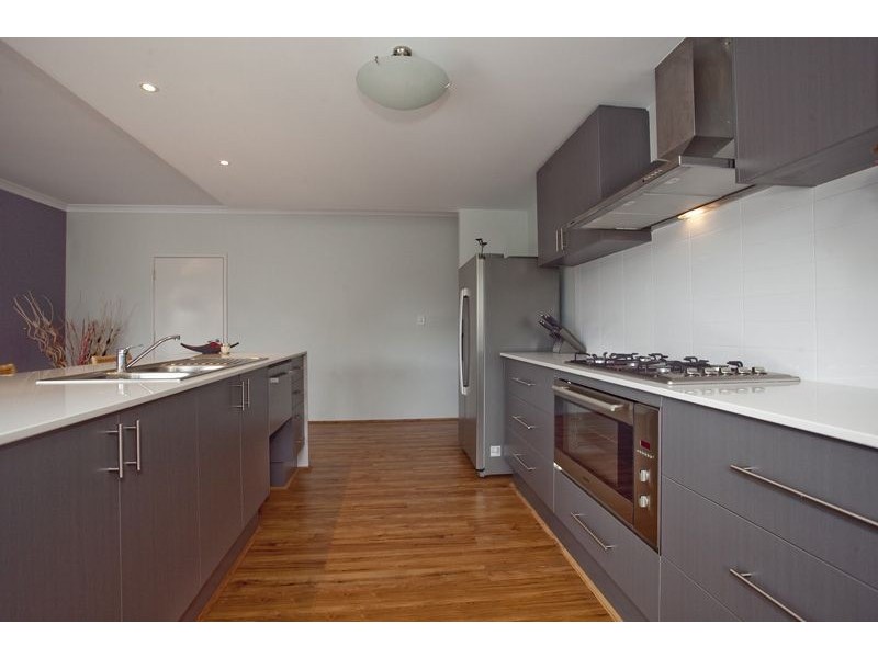 18A Abercorn Road, Forrestfield WA 6058