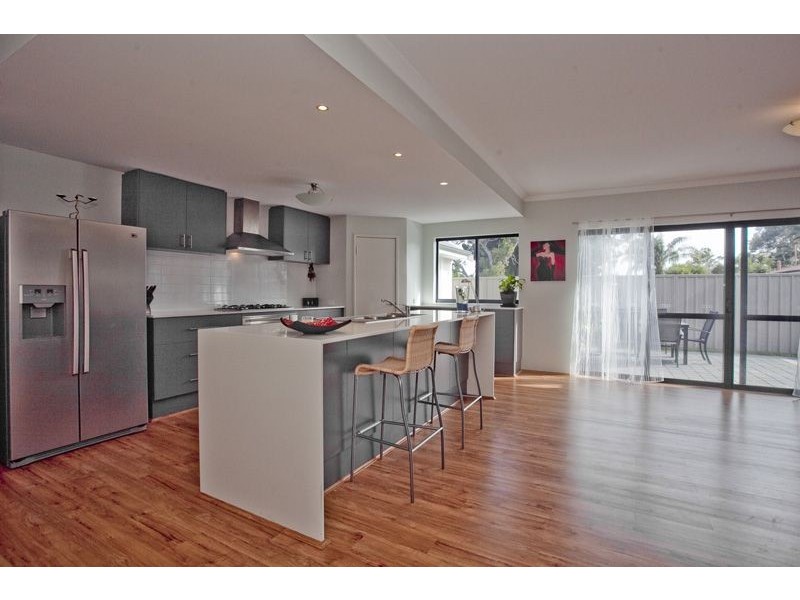 18A Abercorn Road, Forrestfield WA 6058