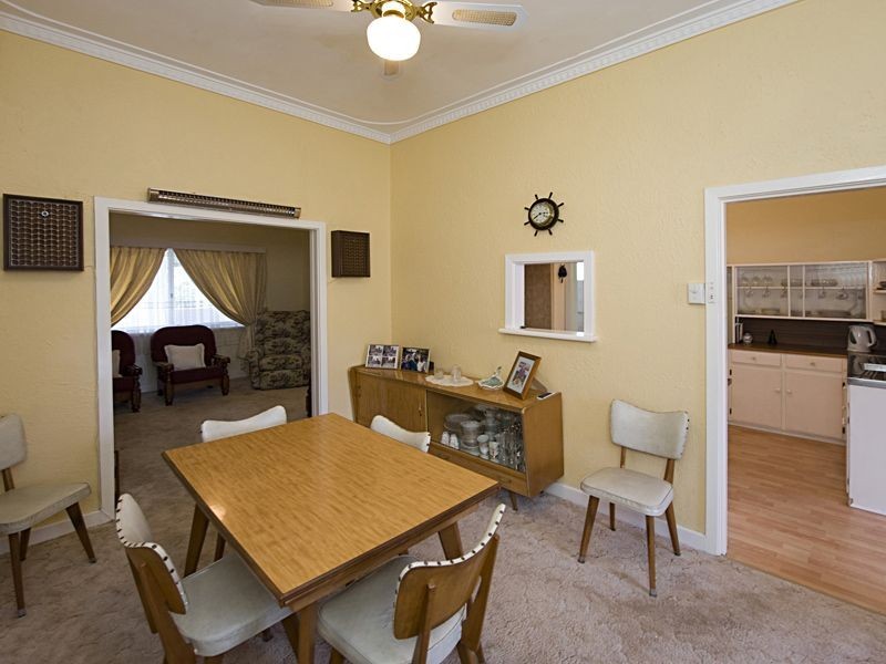 29 Victoria St, St James WA 6102