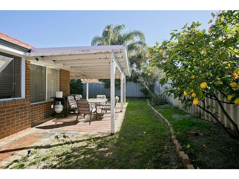 6 Agnew Cove, Bentley WA 6102