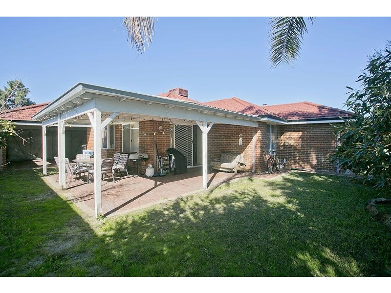 6 Agnew Cove, Bentley WA 6102