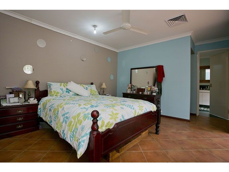 12 Buckland Grove, Mount Helena WA 6082