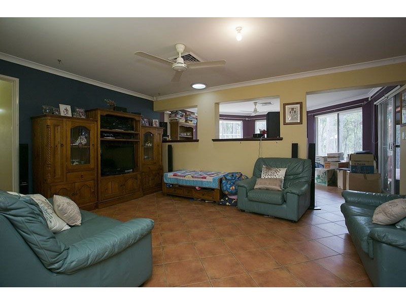 12 Buckland Grove, Mount Helena WA 6082