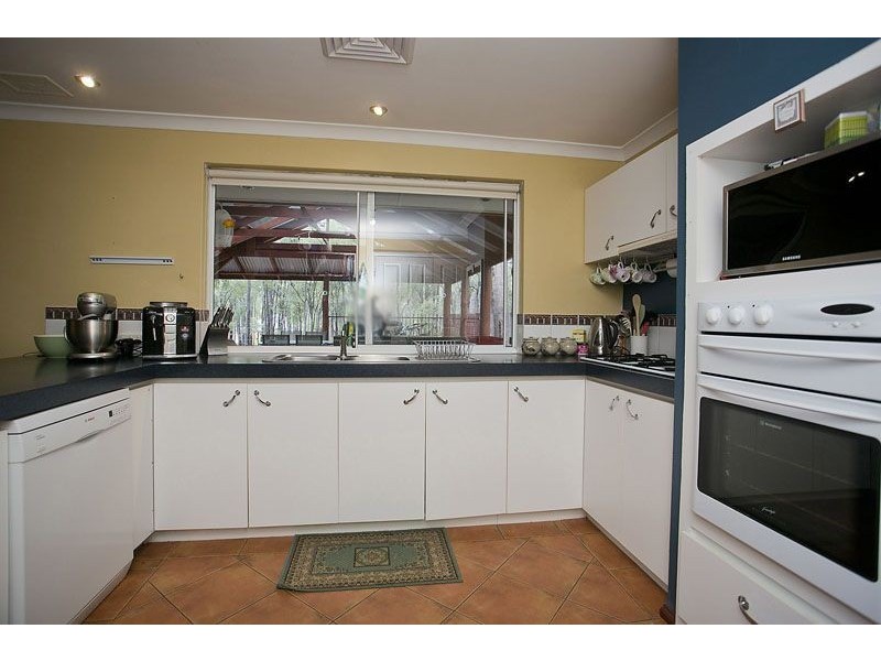 12 Buckland Grove, Mount Helena WA 6082