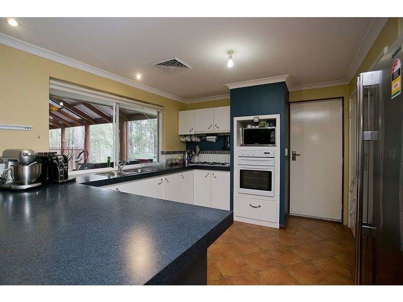 12 Buckland Grove, Mount Helena WA 6082