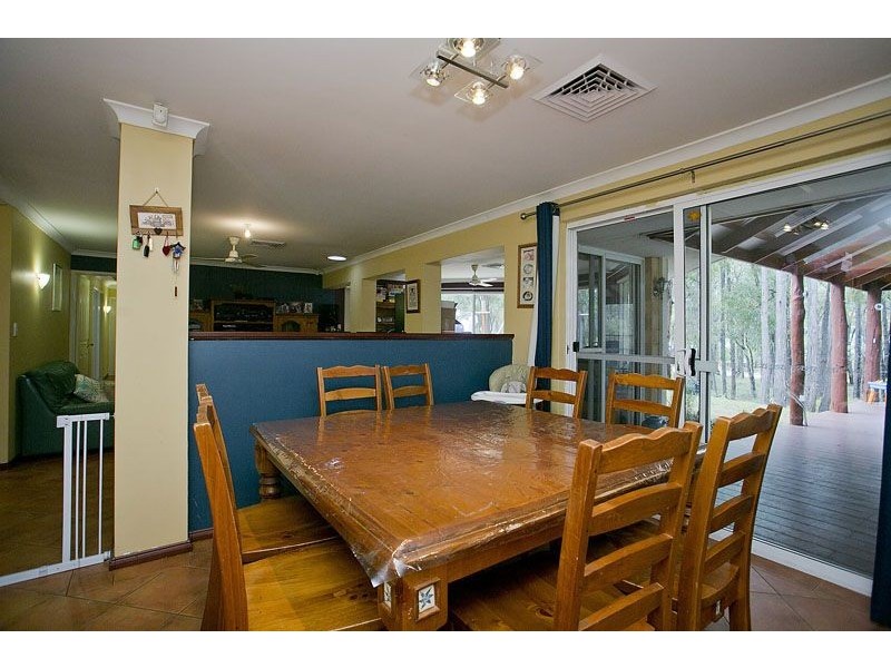 12 Buckland Grove, Mount Helena WA 6082