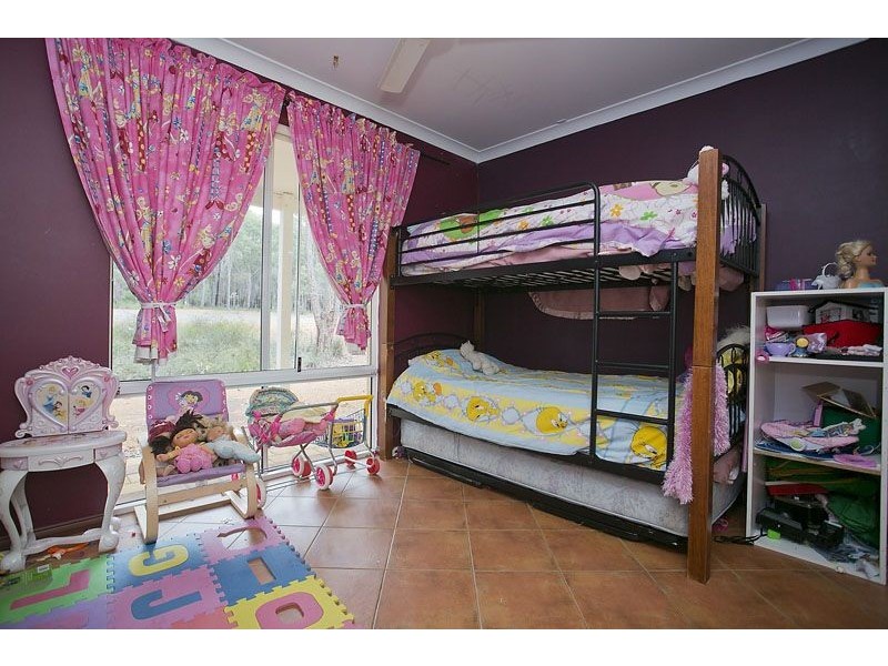 12 Buckland Grove, Mount Helena WA 6082