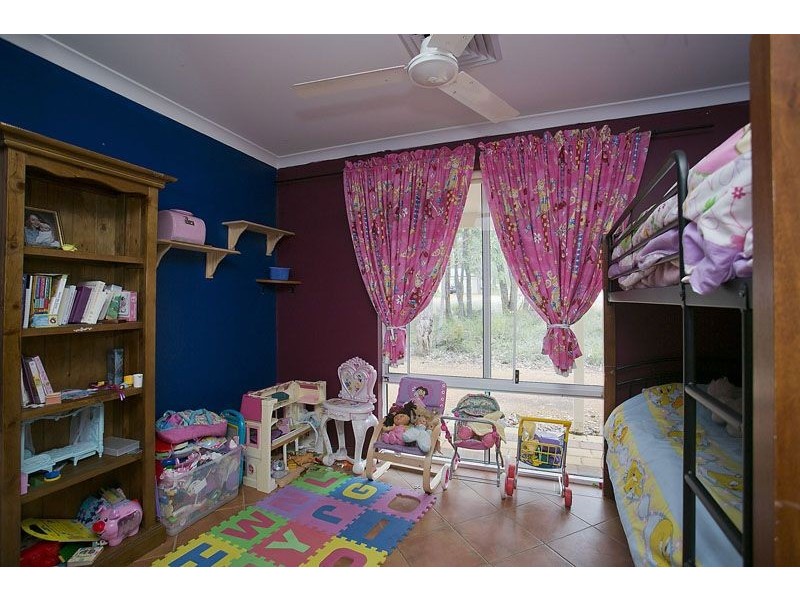 12 Buckland Grove, Mount Helena WA 6082