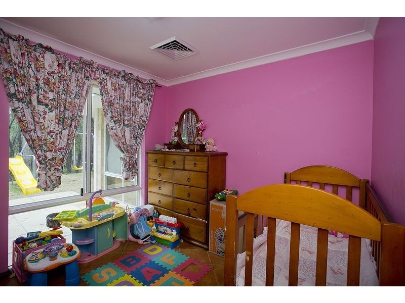 12 Buckland Grove, Mount Helena WA 6082