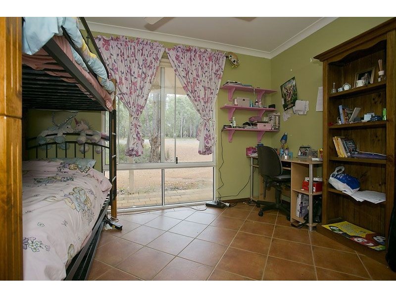 12 Buckland Grove, Mount Helena WA 6082