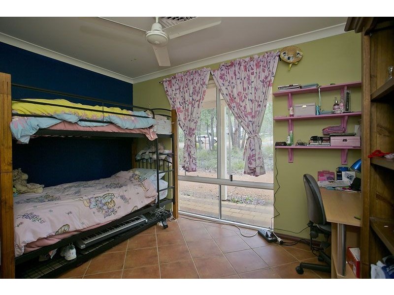 12 Buckland Grove, Mount Helena WA 6082