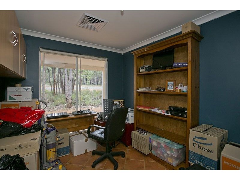 12 Buckland Grove, Mount Helena WA 6082