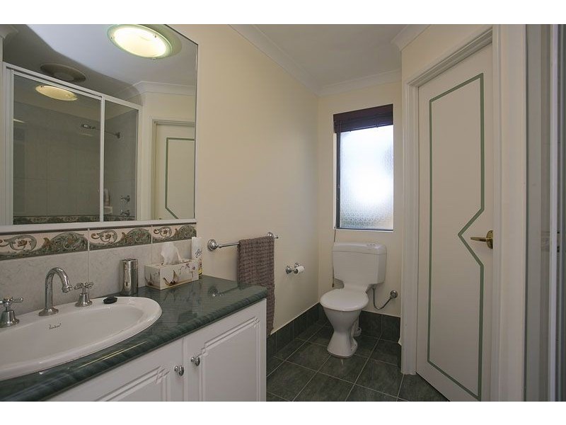 62C Sunbury Rd, Victoria Park WA 6100