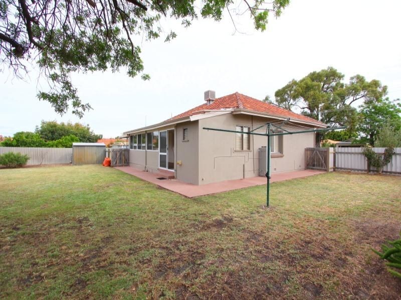 18 Marchamley Street, Carlisle WA 6101