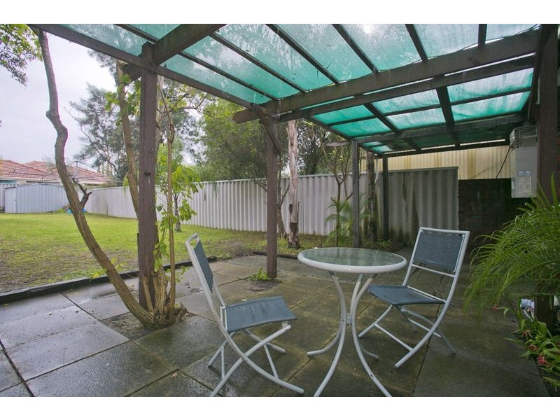 27A Tuam Street, Victoria Park WA 6100