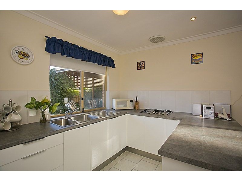 2/121 Swansea St, East Victoria Park WA 6101