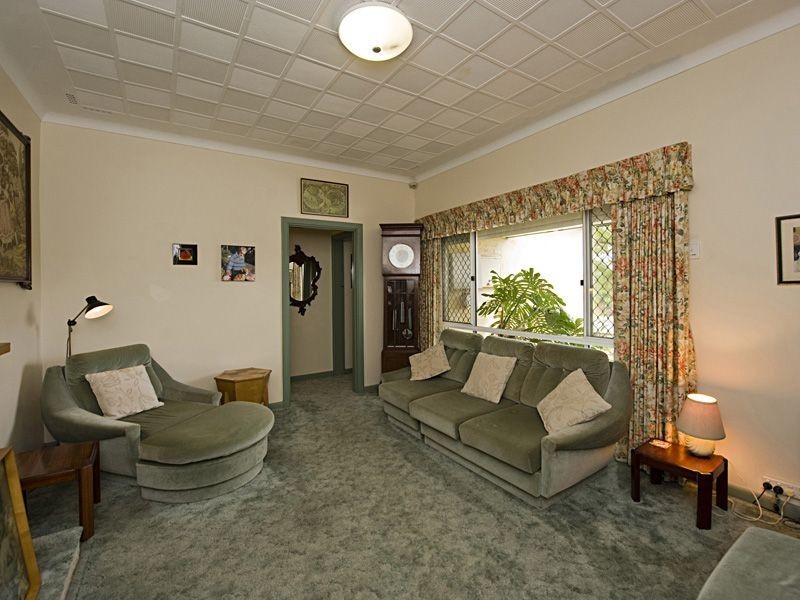 1 Pinedale Street, East Victoria Park WA 6101