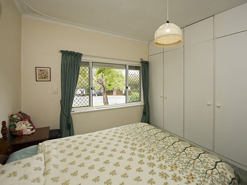 1 Pinedale Street, East Victoria Park WA 6101