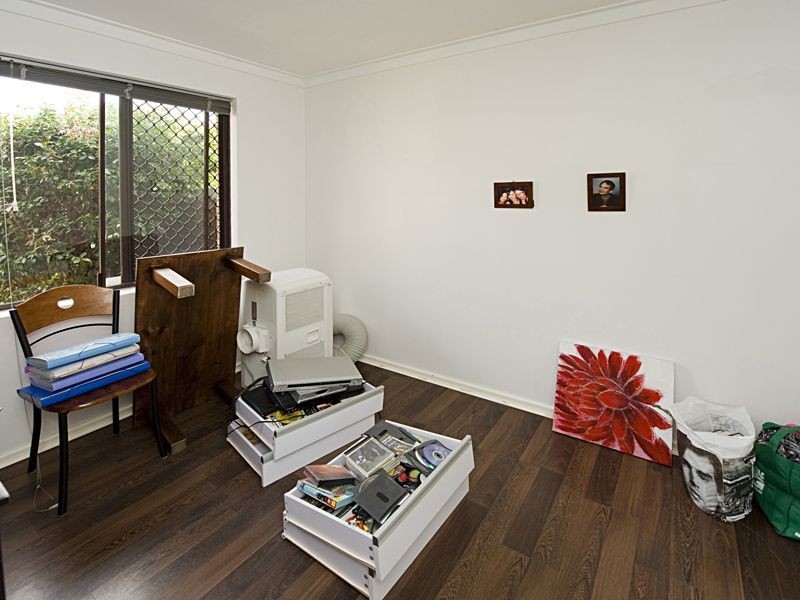 9/10 Chappel St, Dianella WA 6059