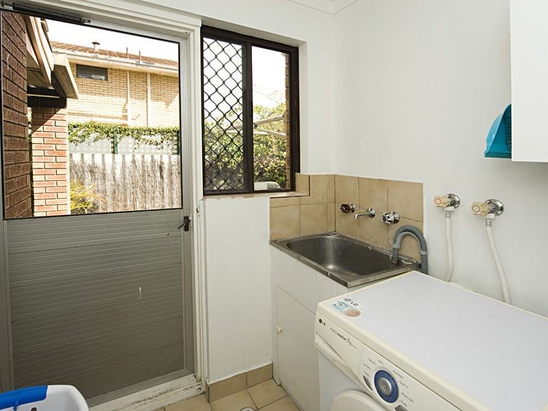 9/10 Chappel St, Dianella WA 6059