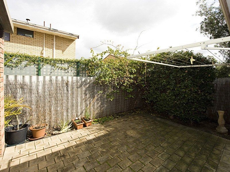 9/10 Chappel St, Dianella WA 6059