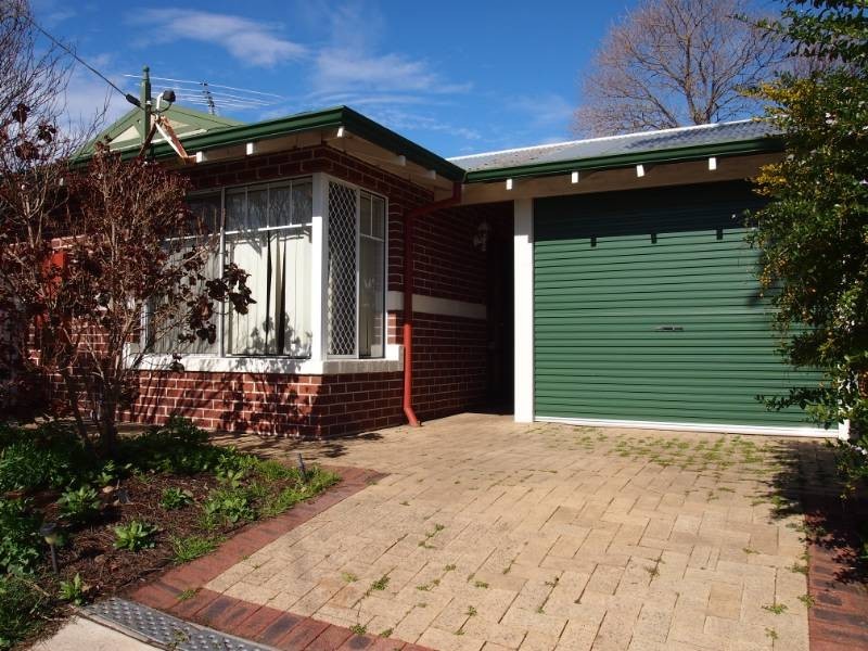 28 Axon Avenue, Victoria Park WA 6100