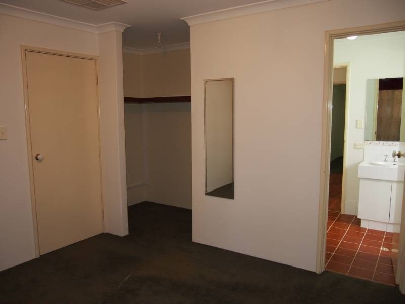 28 Axon Avenue, Victoria Park WA 6100