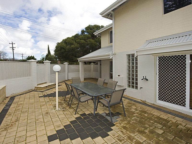 1/6 Gloucester Street, Victoria Park WA 6100