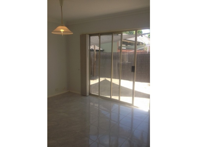 4/5 MacLeod Road, Applecross WA 6153