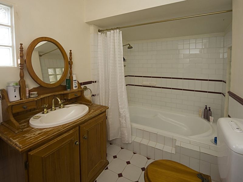 76 KENT STREET, East Victoria Park WA 6101