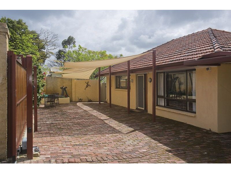 210 Shepperton Rd, East Victoria Park WA 6101