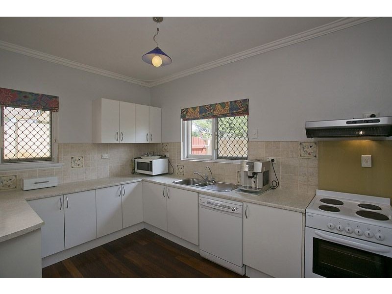 210 Shepperton Rd, East Victoria Park WA 6101