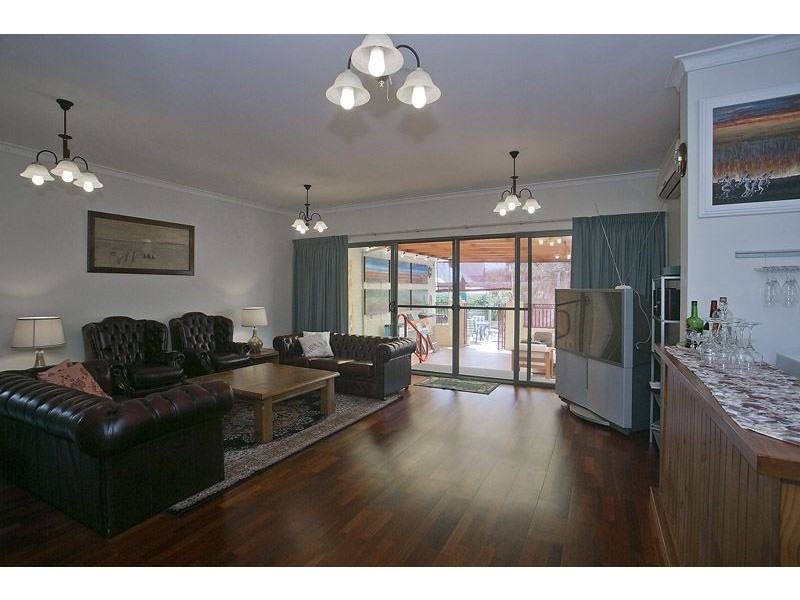 210 Shepperton Rd, East Victoria Park WA 6101