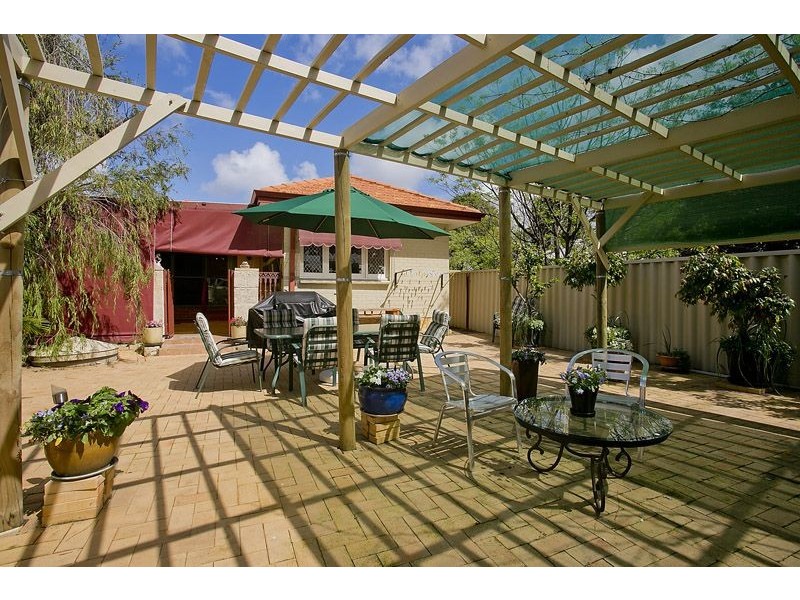 210 Shepperton Rd, East Victoria Park WA 6101