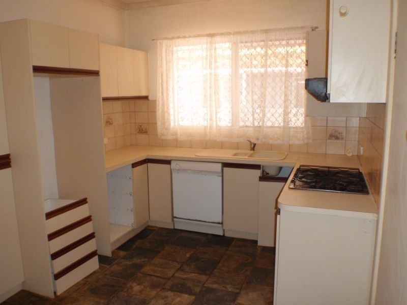 40 ARMSTRONG ROAD, Wilson WA 6107