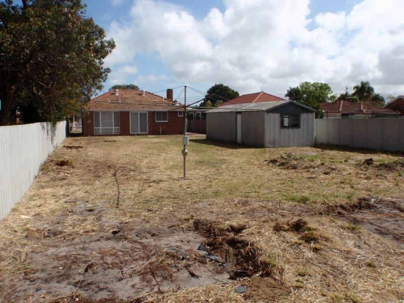 40 ARMSTRONG ROAD, Wilson WA 6107