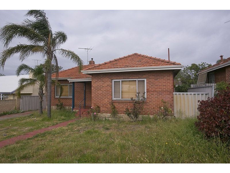 397 Berwick St, St James WA 6102