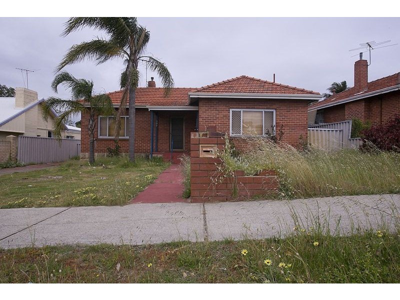 397 Berwick St, St James WA 6102