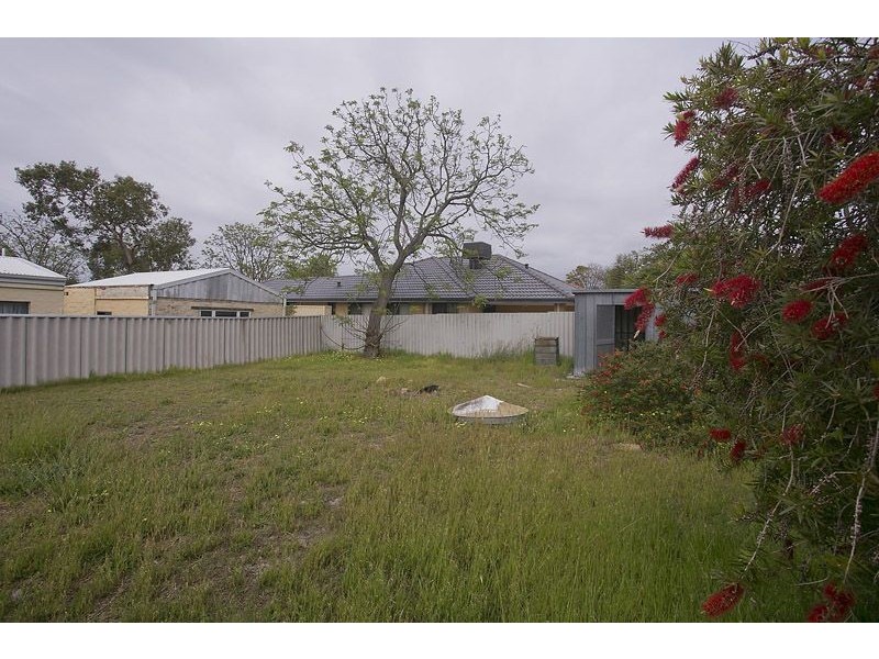 397 Berwick St, St James WA 6102