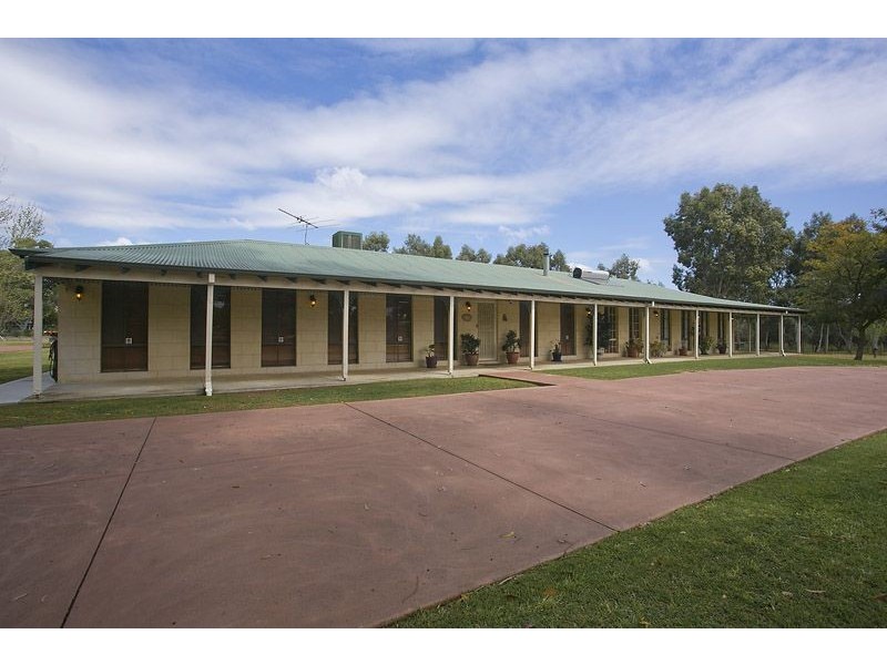 80 Crystal Brook Road, Wattle Grove WA 6107