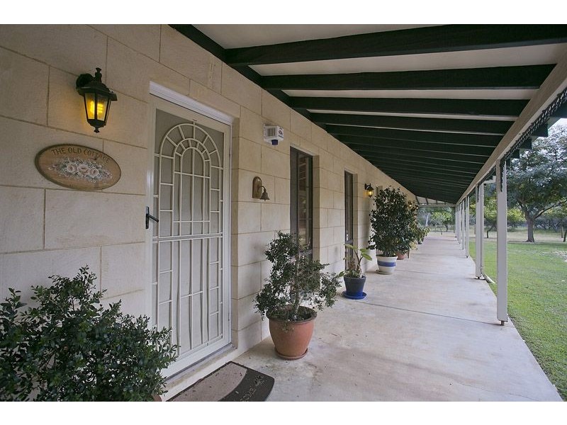 80 Crystal Brook Road, Wattle Grove WA 6107