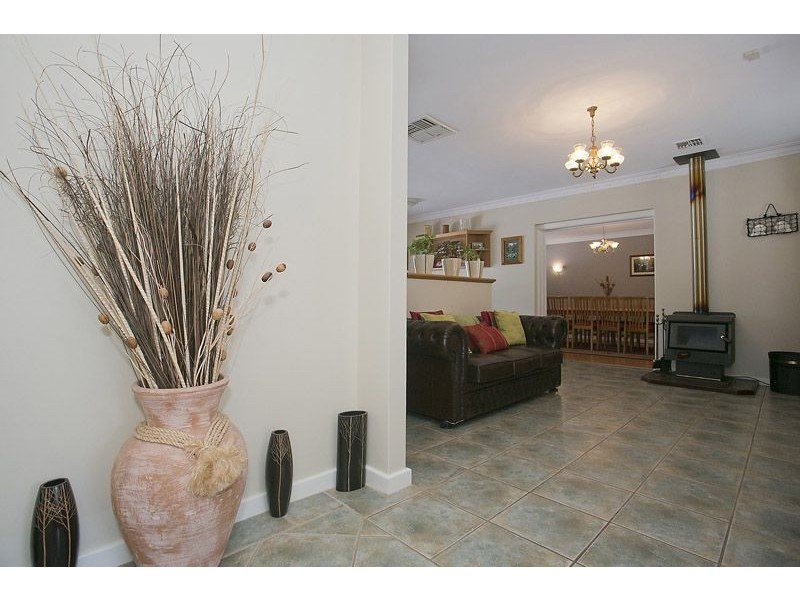 80 Crystal Brook Road, Wattle Grove WA 6107