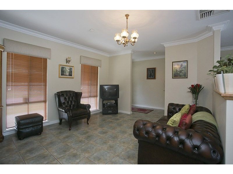 80 Crystal Brook Road, Wattle Grove WA 6107